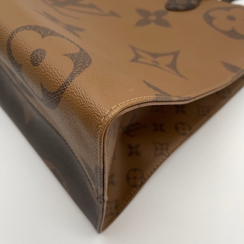 Louis Vuitton Monogram Reverse On The Go GM Shoulder Tote Beige/Brown (141975) - Picture 10 of 11